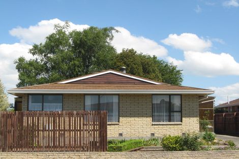Photo of property in 1/23 Chipping Lane, Redwood, Christchurch, 8051
