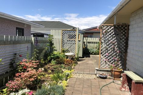 Photo of property in 13 Kent Street, Levin, 5510