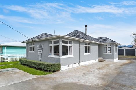 Photo of property in 382 High Street South, Carterton, 5713