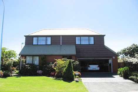 Photo of property in 1 Cottesmore Close, Burnside, Christchurch, 8053