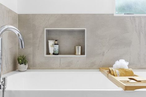 Photo of property in 2/13 Garadice Road, Rothesay Bay, Auckland, 0630