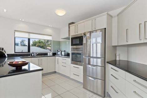 Photo of property in 4 Hillcrest Road, Otumoetai, Tauranga, 3110