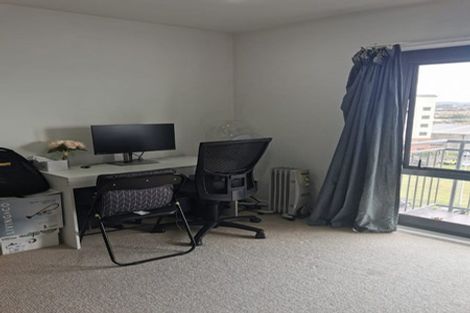 Photo of property in 5d/10 Crown Lynn Place, New Lynn, Auckland, 0600