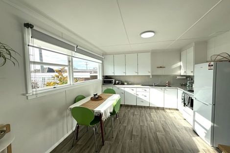 Photo of property in 9 George Street, Balclutha, 9230