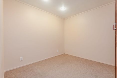 Photo of property in 1 Wairau Place, Kelvin Grove, Palmerston North, 4414