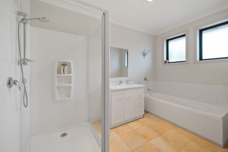 Photo of property in 11 Walnut Grove, Alexandra, 9320