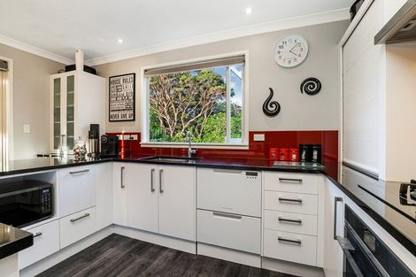 Photo of property in 19 Twin Court, Albany, Auckland, 0632