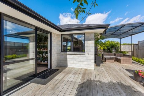 Photo of property in 14 Tangaroa Street, Waitara, 4320