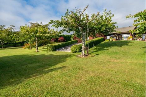 Photo of property in 48 Blue Ridge Drive, Acacia Bay, Taupo, 3385
