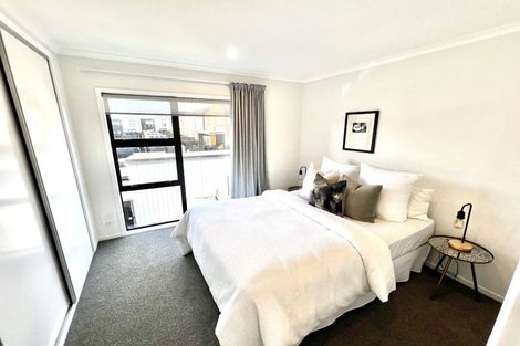 Photo of property in 60 Manarini Road, Westgate, Auckland, 0614