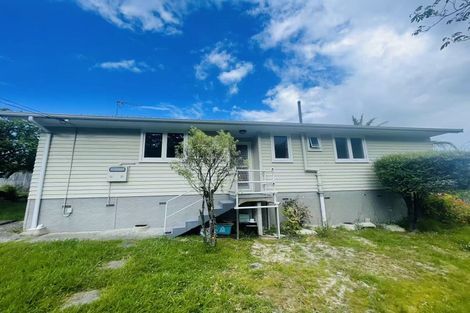 Photo of property in 70 Lake Road, Northcote, Auckland, 0627