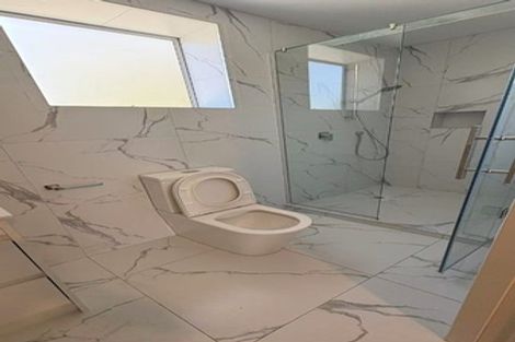 Photo of property in 64 Oaktree Avenue, Browns Bay, Auckland, 0630