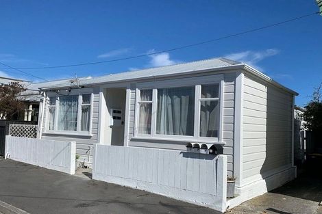 Photo of property in 16 Normanby Street, Newtown, Wellington, 6021