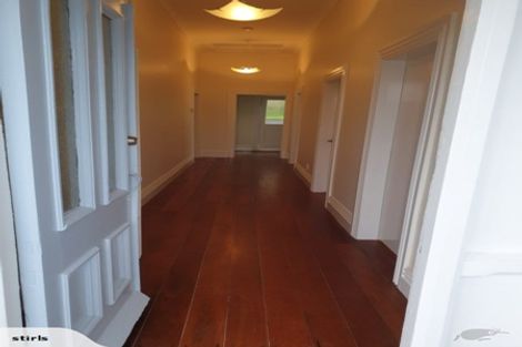 Photo of property in 47 Fairview Crescent, Kelburn, Wellington, 6012