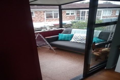 Photo of property in 2/92 Grey Street, Onehunga, Auckland, 1061