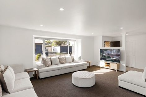 Photo of property in 5 Compton Grove, Huntington, Hamilton, 3210