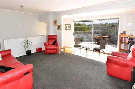 Photo of property in 38 Alexander Avenue, Torbay, Auckland, 0630