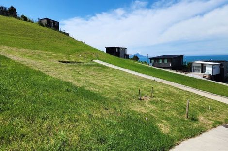 Photo of property in 12 Blue Moon Rise, Langs Beach, 0582