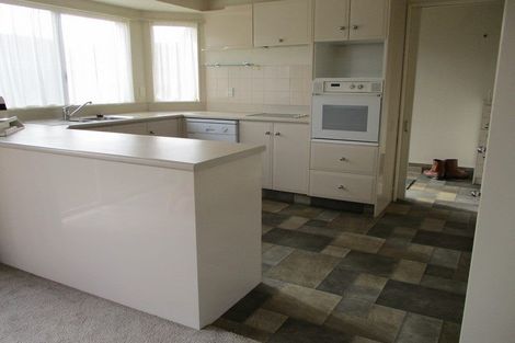 Photo of property in 8/492 Otumoetai Road, Otumoetai, Tauranga, 3110