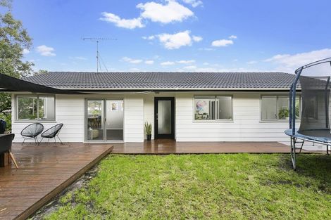 Photo of property in 1/8 Tempo Place, Torbay, Auckland, 0630