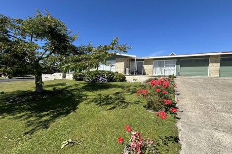 Photo of property in 11 Mayfair Place, Tokoroa, 3420