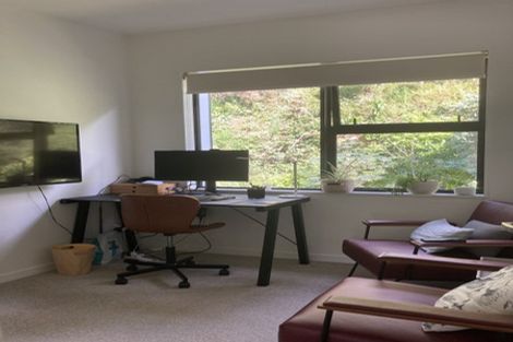 Photo of property in 17 Rua Kai Way, Brooklyn, Wellington, 6021