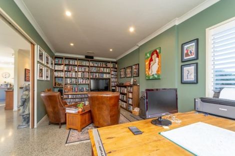 Photo of property in 1/239 Lake Ferry Road, Martinborough, 5781