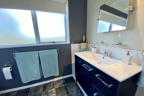 Photo of property in 45 Vogel Place, Waikiwi, Invercargill, 9810