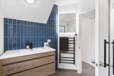 Photo of property in 4 Otahuri Crescent, Greenlane, Auckland, 1051