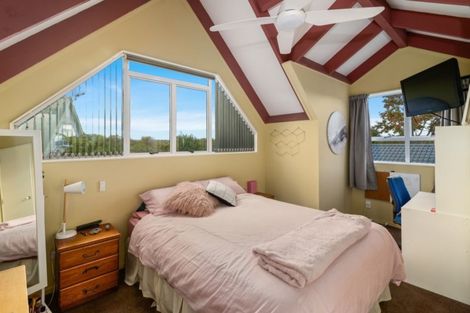 Photo of property in 4a Gemini Place, Kawaha Point, Rotorua, 3010