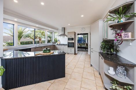 Photo of property in 62 Keywella Drive, Conifer Grove, Takanini, 2112