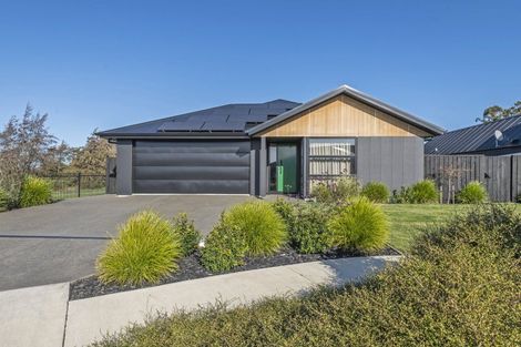 Photo of property in 28 Hollard Crescent, Lincoln, 7608