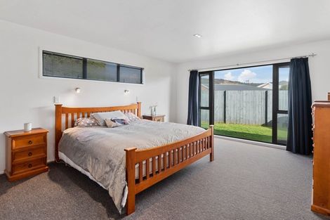 Photo of property in 8 Taurus Place, Kawaha Point, Rotorua, 3010