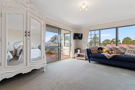 Photo of property in 117 Charleston Avenue, Whangamata, 3620