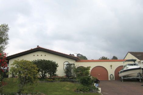 Photo of property in 19 Neri Crescent, Pomare, Rotorua, 3015