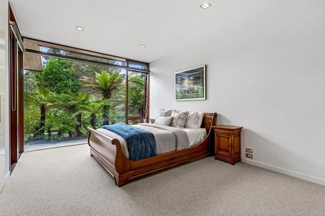 Photo of property in 20 Oscar Road, Greenhithe, Auckland, 0632