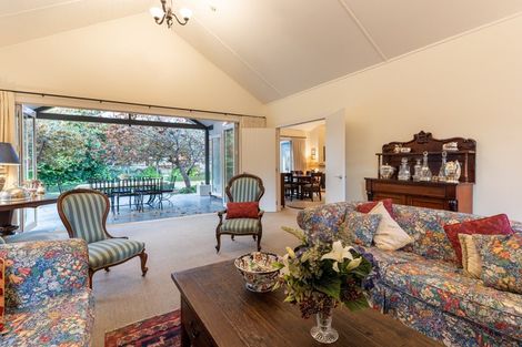 Photo of property in 3 Caccia Birch Lane, Hokowhitu, Palmerston North, 4410