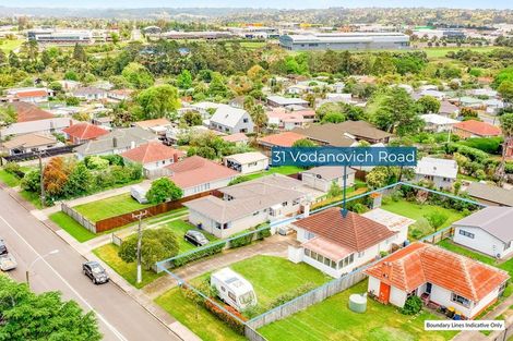 Photo of property in 31 Vodanovich Road, Te Atatu South, Auckland, 0610