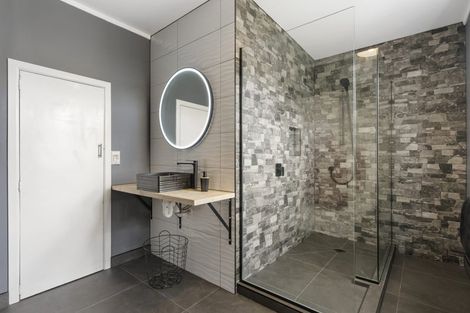 Photo of property in 18 Penton Road, Stanmore Bay, Whangaparaoa, 0932