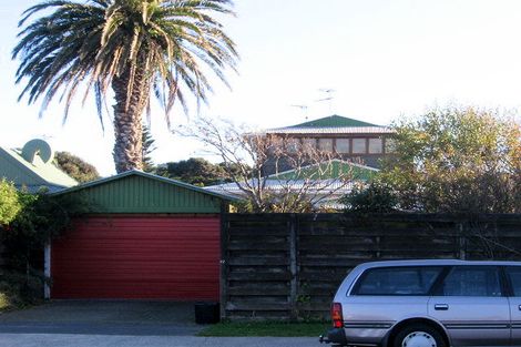 Photo of property in 72 Main Road, Titahi Bay, Porirua, 5022