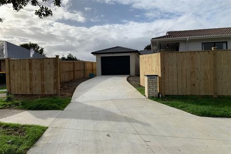 Photo of property in 10a Mcgreal Place, Weymouth, Auckland, 2103