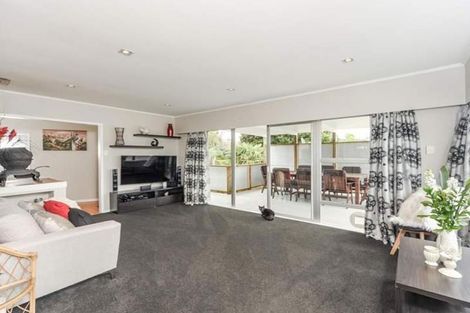 Photo of property in 5 Infidel Place, Torbay, Auckland, 0630