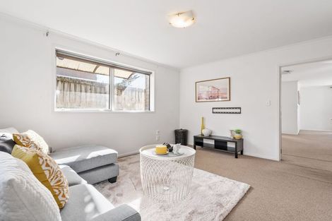Photo of property in 19b Te Atatu Road, Te Atatu South, Auckland, 0610