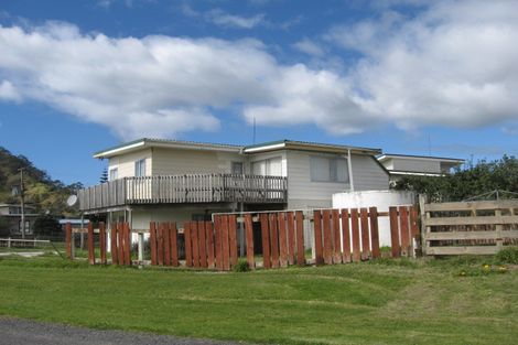 Photo of property in 4 Te Whangai Head Road, Pataua North, Whangarei, 0175