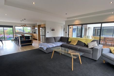 Photo of property in 2 Kruger Road, Halswell, Christchurch, 8025