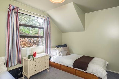 Photo of property in 9 Hona Street, Waikanae Beach, Waikanae, 5036