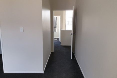 Photo of property in 16 Millcroft Lane, Ranui, Auckland, 0612