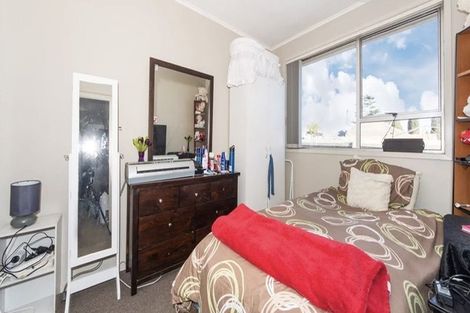 Photo of property in 3/152 Lincoln Road, Henderson, Auckland, 0610