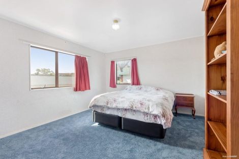 Photo of property in 20 Karetu Road, Greenlane, Auckland, 1051