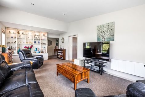 Photo of property in 98 Navigation Drive, Whitby, Porirua, 5024